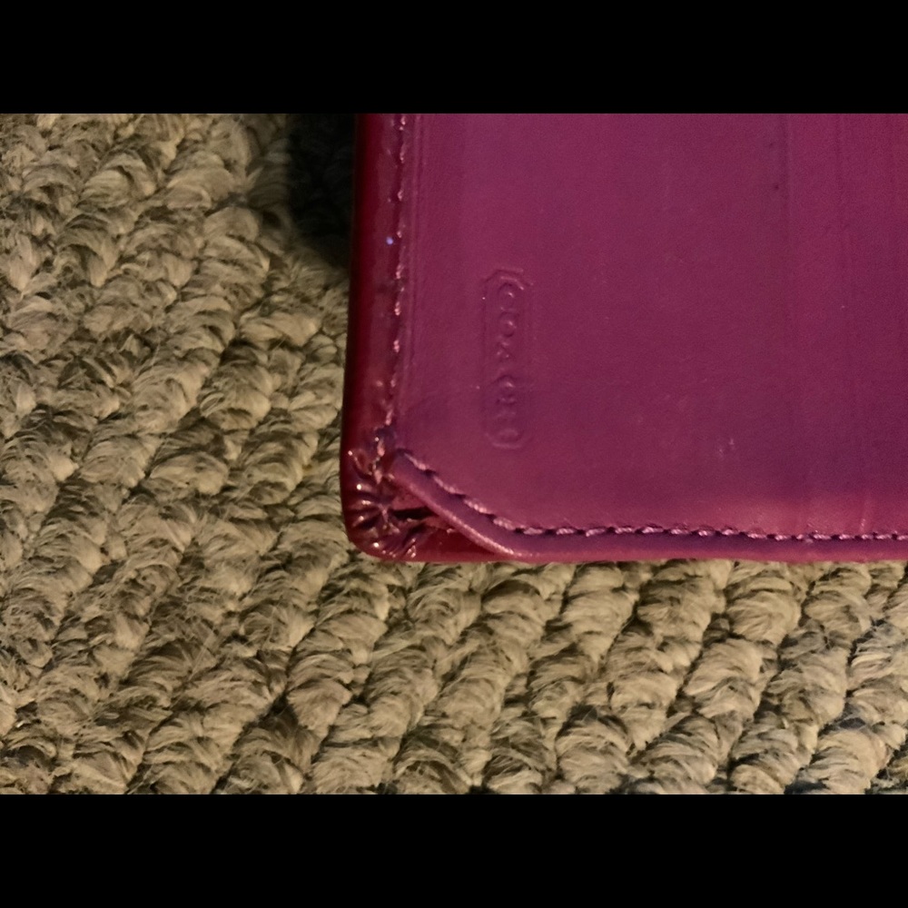 Coach Wallet - Picture 4 of 4